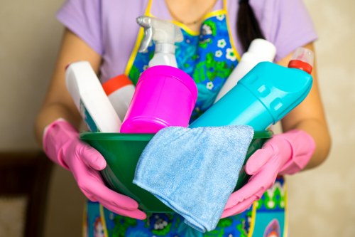 Detailed bathroom cleaning during a Barnet move in service